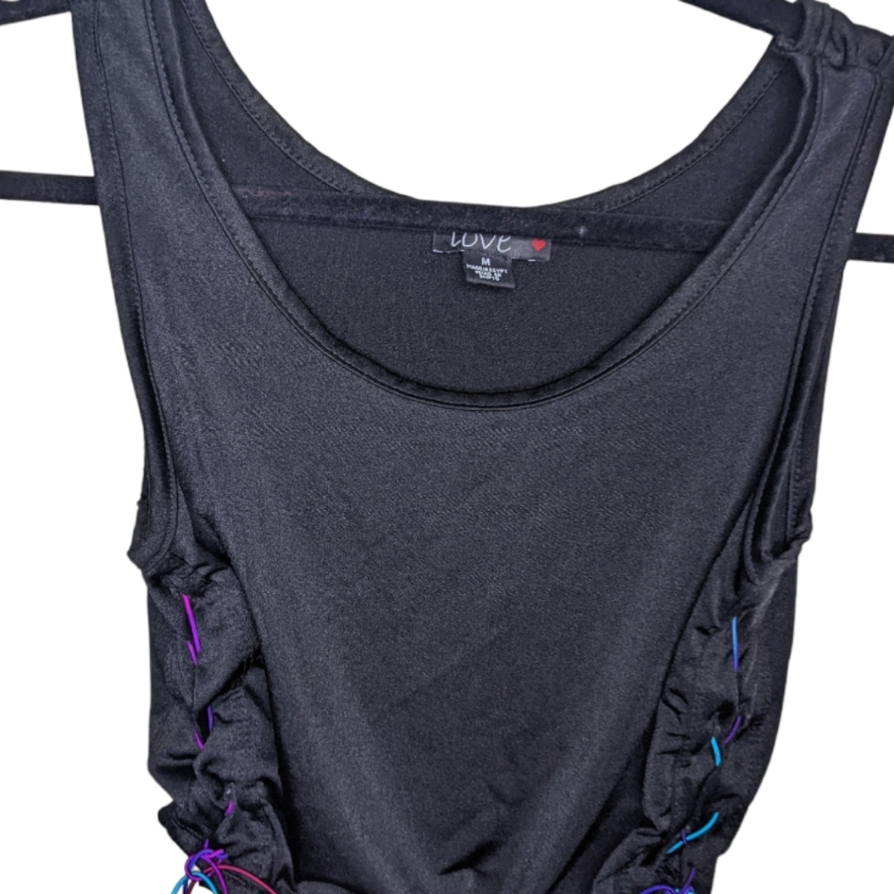Love Women’s Black Tie Side Crop Top 🌈🖤 - Picture 4 of 7